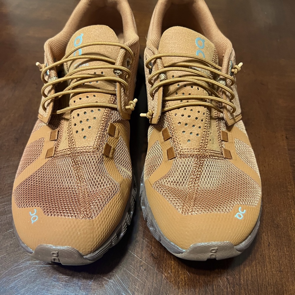 Women’s size 7 On Cloud Sneakers, worn once! Finish Line, paid $160
